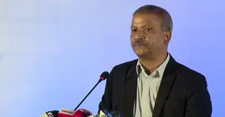 ‘বড়লোকের গলা কাটেন সমস্যা নাই, গরীব রোগীদের ১৪-১৫টি টেস্ট দেয়া বন্ধ করেন’
